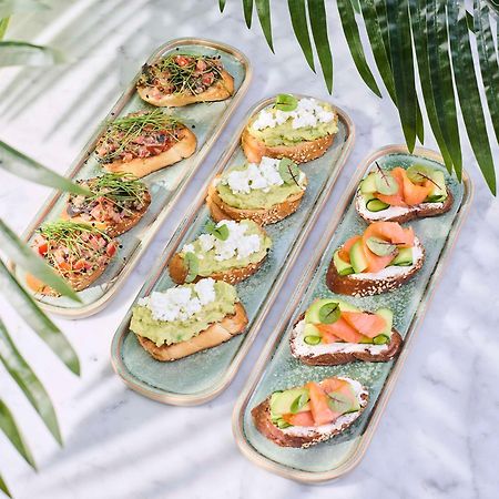 Radisson Blu Hotel Jerevan Exteriér fotografie Bruschetta
