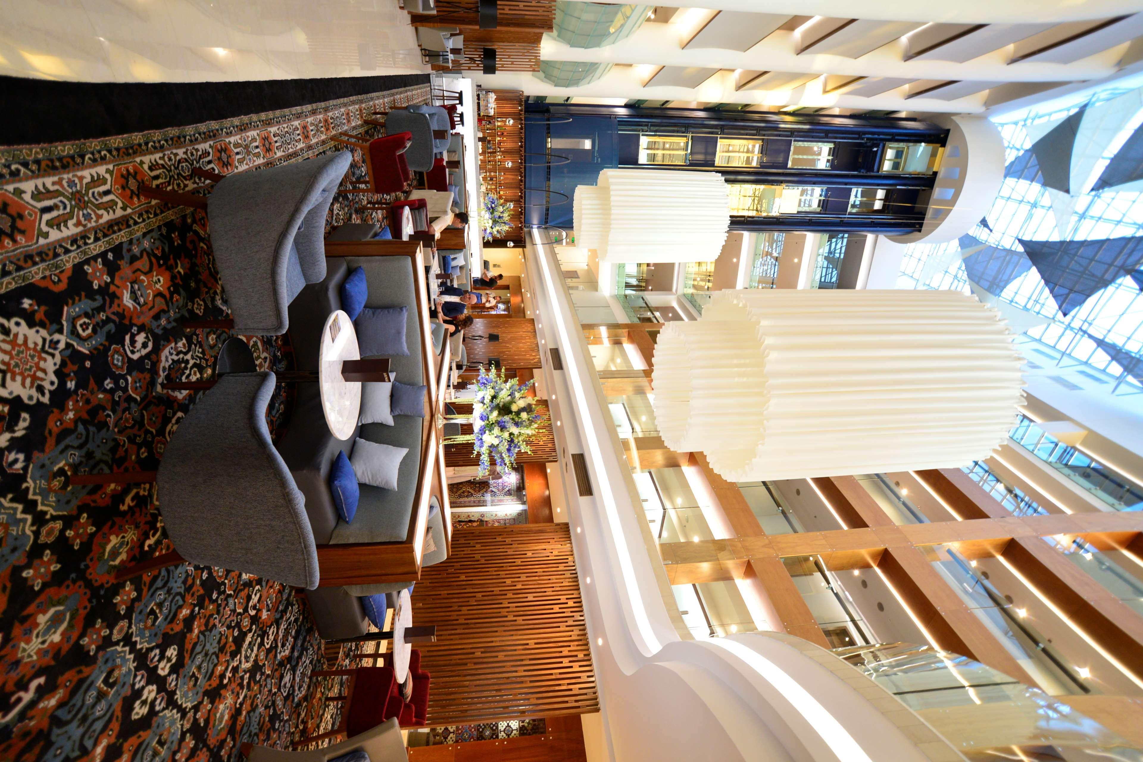 Radisson Blu Hotel Jerevan Exteriér fotografie The lobby